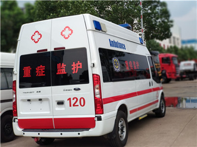 新世代超人高頂監(jiān)護(hù)型救護(hù)車(chē)