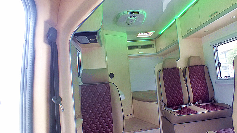 ���S�r(sh��)�а淿܇